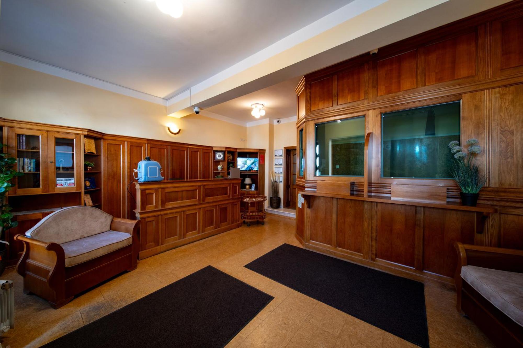 Lilla Panzio Hotel Odorheiu Secuiesc Luaran gambar
