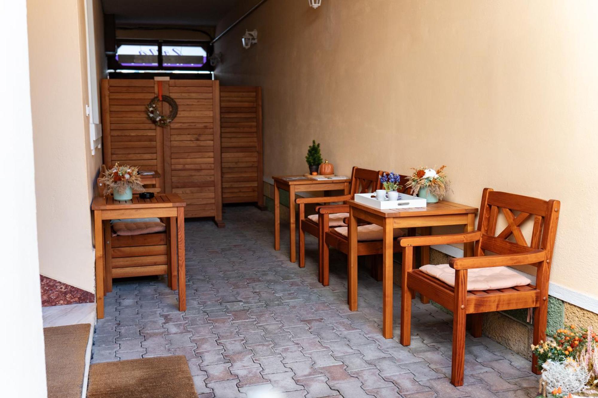Lilla Panzio Hotel Odorheiu Secuiesc Luaran gambar